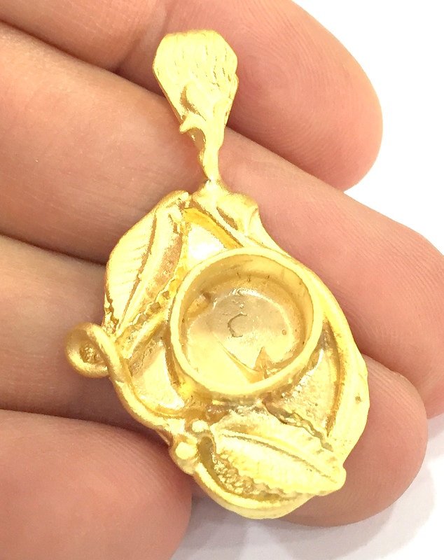 Gold Plated Brass Mountings ,  Blanks   (10 mm blank) G5052