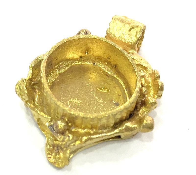 Raw Brass Pendant Mountings (16mm blank)   Cabochon Blanks  G5125