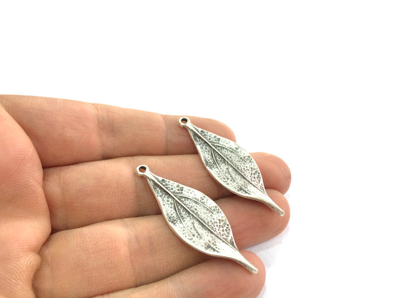4 Pcs Antique Silver Plated Metal Leaf Pendant 47x15mm   G5183