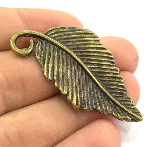 2 Leaf Pendant Antique Bronze Pendant (50x30 mm.) G5158