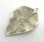 Antique Silver Plated Metal Leaf Pendant 72x41mm   G8808