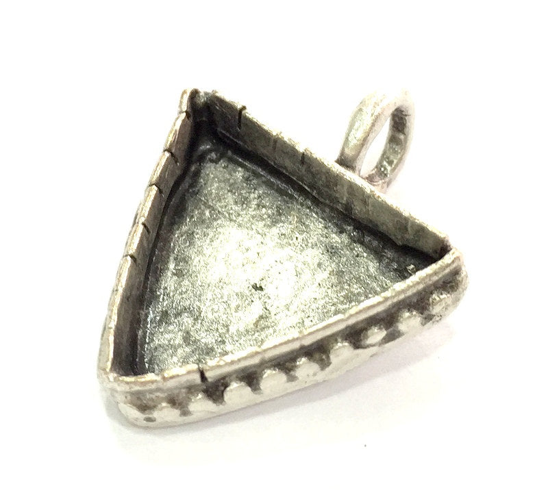 Antique Silver Plated Brass  Mountings , Blanks (20x20x20 mm  Triangle blank) G5260