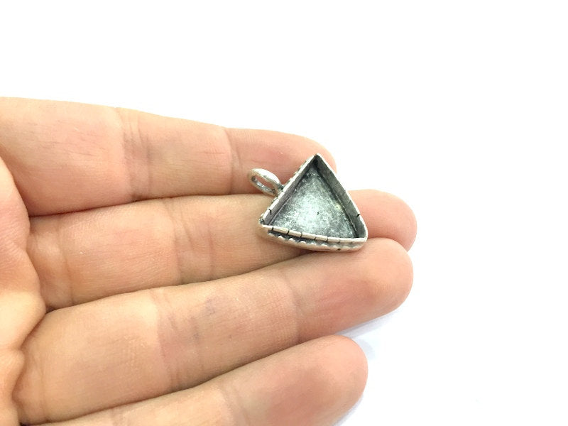 Antique Silver Plated Brass  Mountings , Blanks (20x20x20 mm  Triangle blank) G5260