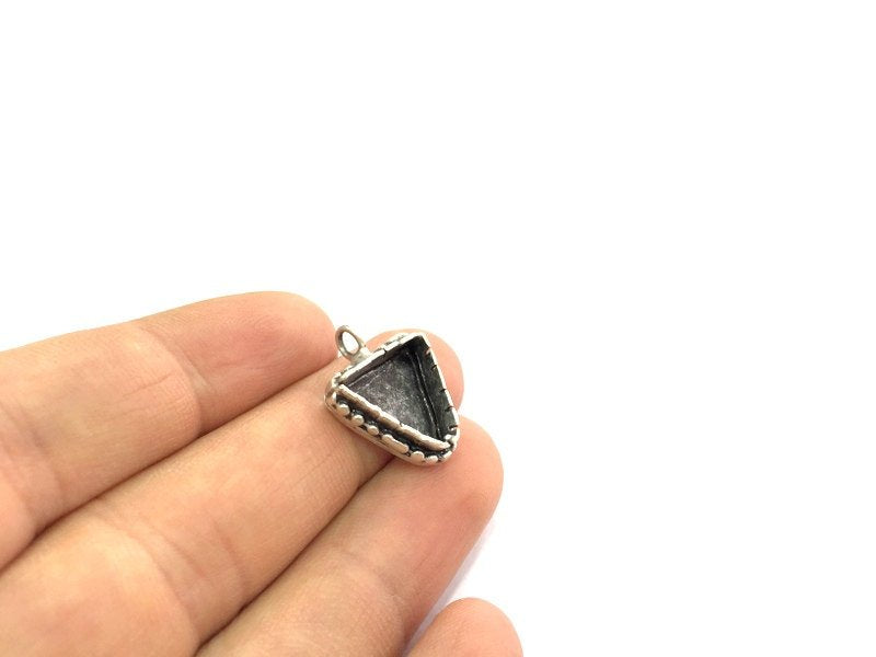 Silver Pendant Blank Antique Silver Plated Brass  Mountings , Blanks (15x15x15 mm  Triangle blank) G13947