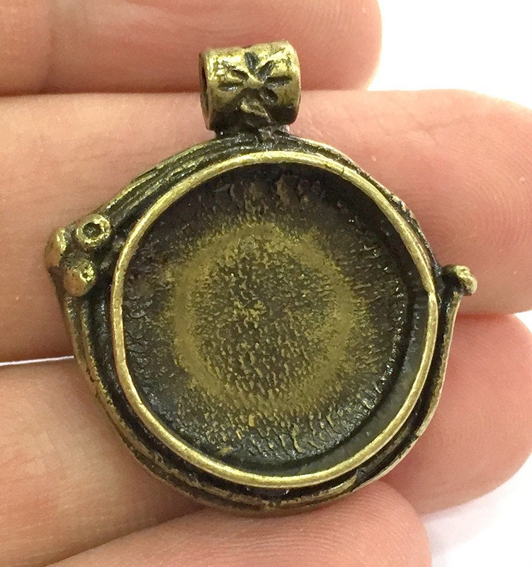 Antique Bronze Brass Blank (20mm blank) , Mountings  G5421