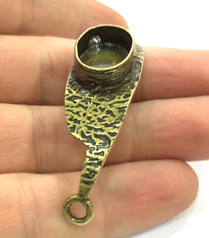 Antique Bronze Brass Blank (18x13mm blank) , Mountings Bracelet Components G5419