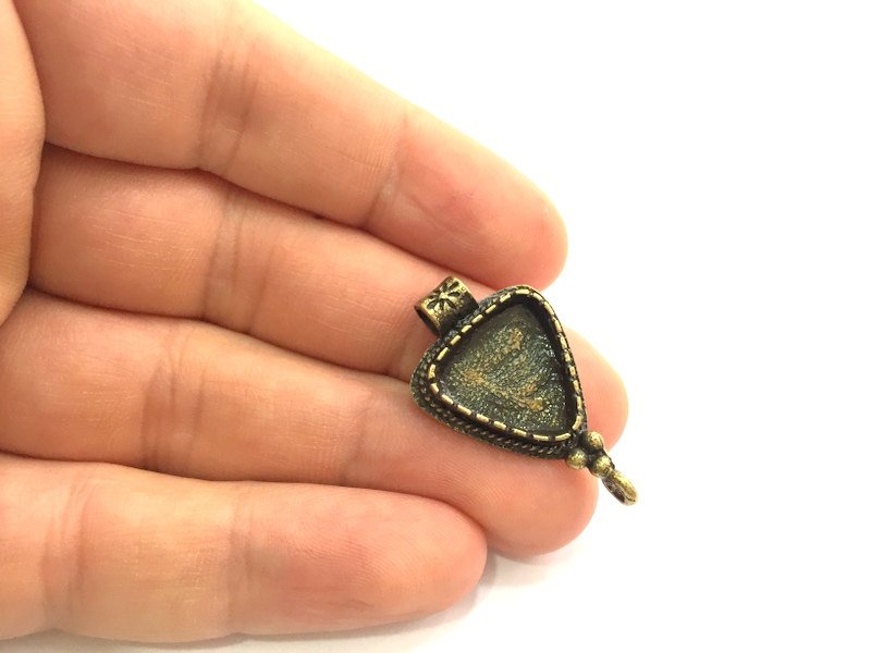 Antique Bronze Brass Blank (15x15mm triangle blank) , Mountings  G5488