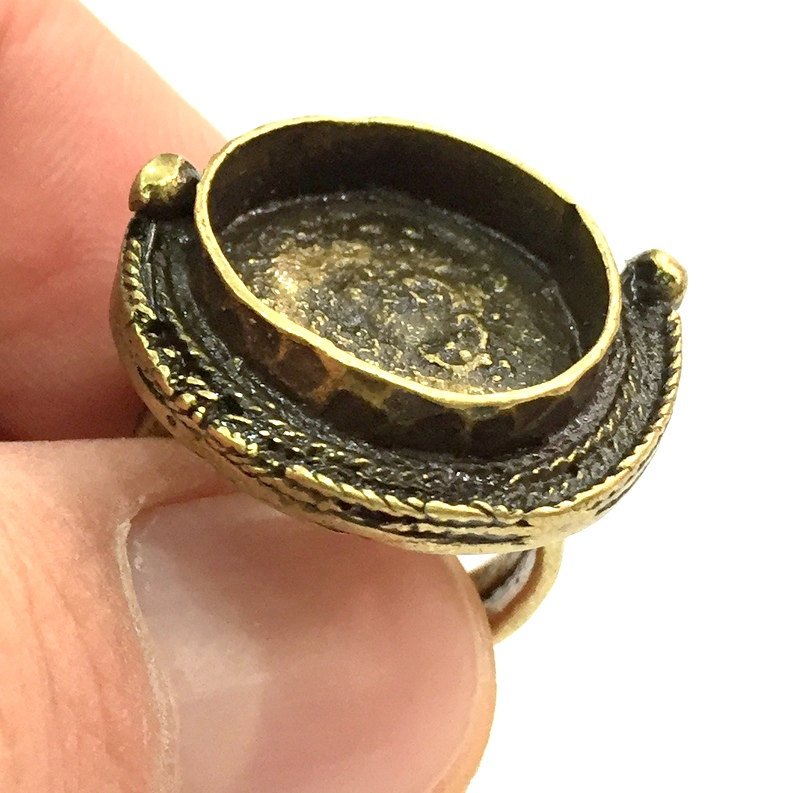 Adjustable Ring Blank, (16mm blank ) Antique Bronze Plated Brass G5568