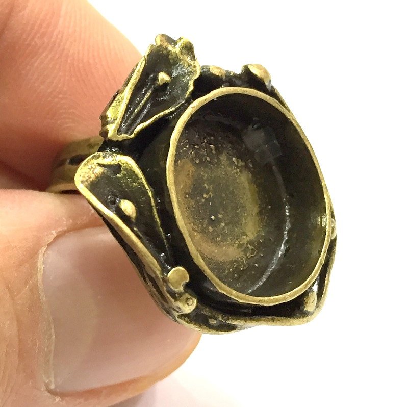 Adjustable Ring Blank, (20mm blank ) Antique Bronze Plated Brass G5612