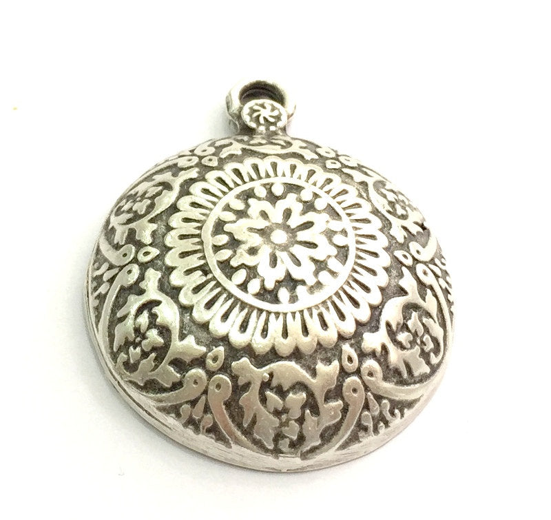 Antique Silver Tribal Pendants (44x36mm) Antique Silver Plated Metal  G9777