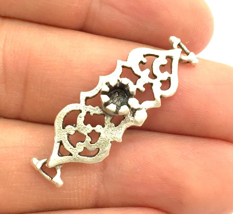 Antique Silver Plated Brass Blanks  Mountings , (4 mm blank) G5813