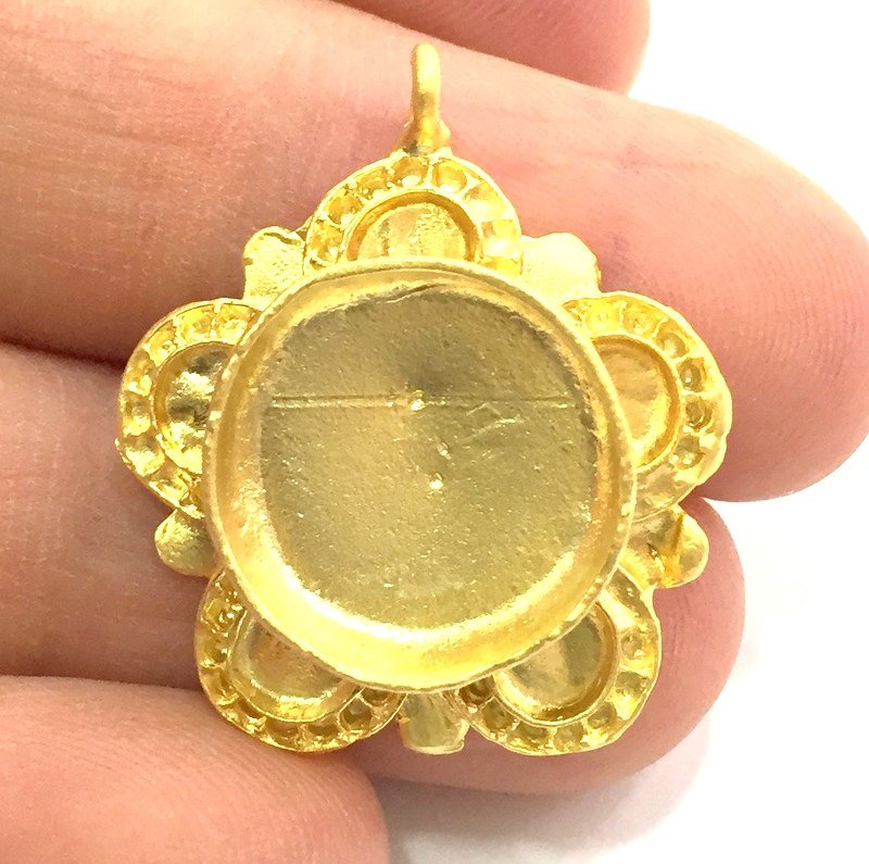 Gold Plated Brass Mountings ,  Blanks   (20mm blank) G5835