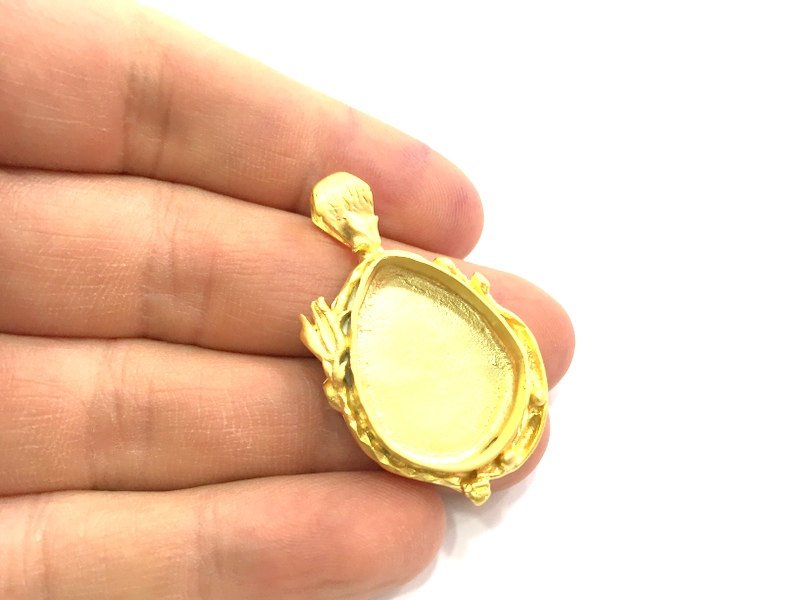 Gold Plated Brass Mountings ,  Blanks   (25x18mm drop blank) G5841