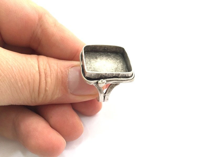 Adjustable Ring Blank, (20mm blank ) Antique Silver Plated Brass G9448