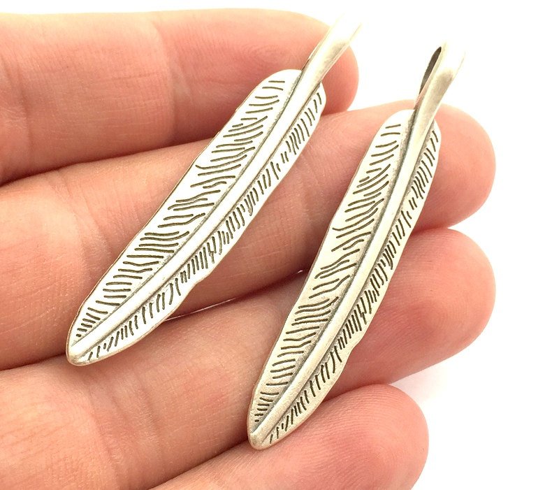 4 Pcs Antique Silver Feather Pendants (45x10mm) Antique Silver Plated Metal  G5871