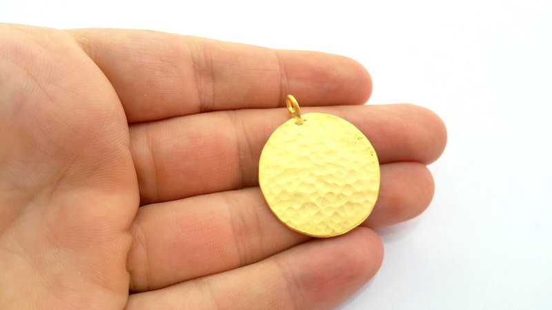 Hammered Round Pendant  (30mm)  Gold Plated Brass   G9213