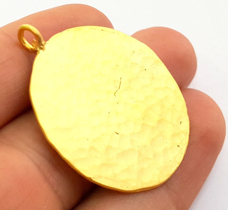 Hammered Round Pendant  (35mm)  Gold Plated Brass   G9215