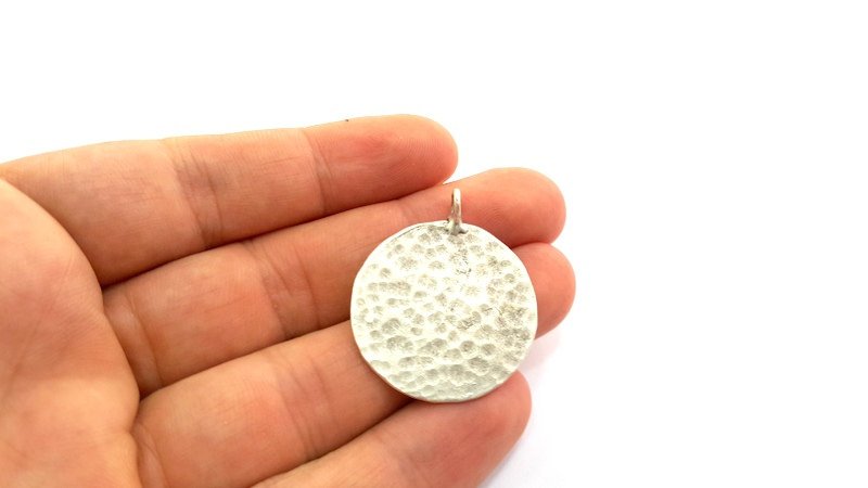 Hammered Round Pendant  (30mm)  Antique Silver Plated Brass   G9211