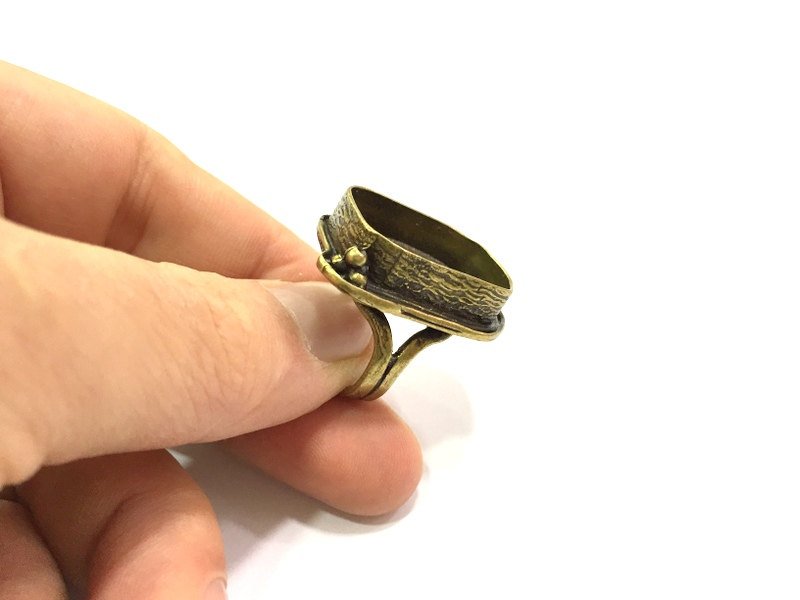 Adjustable Ring Blank, (25x18mm blank ) Antique Bronze Plated Brass G5620