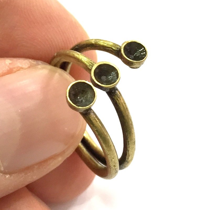 Adjustable Ring Blank, (4mm blank ) Antique Bronze Plated Brass G5632