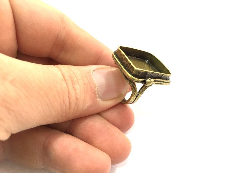Adjustable Ring Blank, (20x20mm blank ) Antique Bronze Plated Brass G5537
