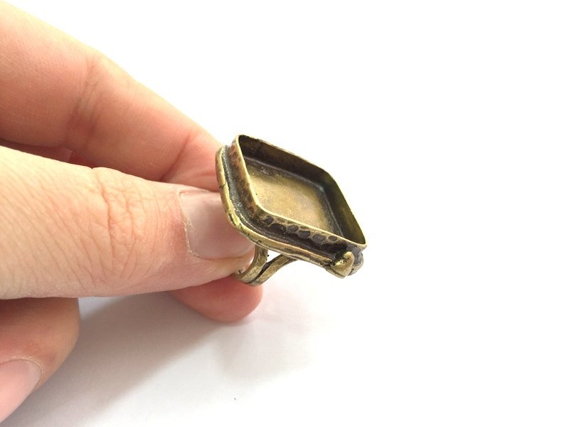 Ring Blank Base Bezel Setting , Adjustable Antique Bronze Plated Brass (25x25mm square blank ) G5705
