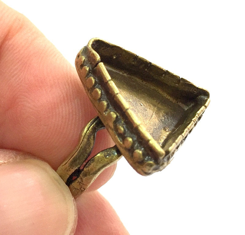 Adjustable Ring Blank, (20x20x20mm triangle blank ) Antique Bronze Plated Brass G5723