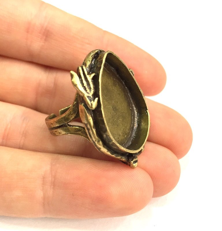 Adjustable Ring Blank, (25x18mm drop blank ) Antique Bronze Plated Brass G5735