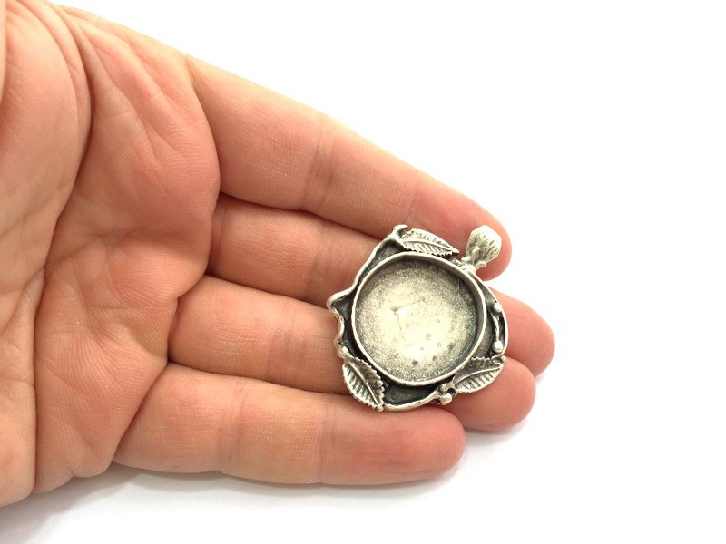 Antique Silver Plated Brass Pendant Blanks  Mountings , (25 mm blank) G5766