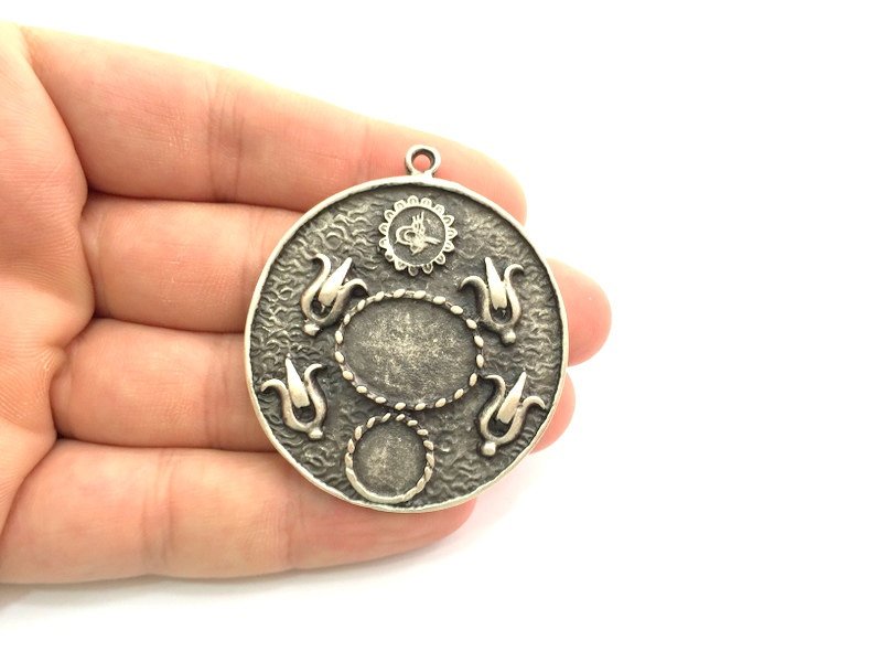 Antique Silver Plated Blank , Mountings  (20x15mm and 10mm Blank)  G5977
