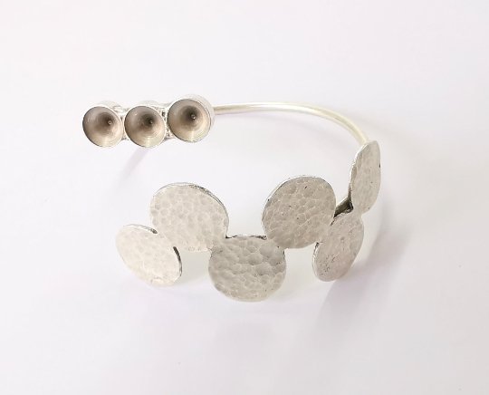 Hammered bracelet brass cuff blank bezel Glass cabochon base Adjustable antique silver (8mm ) G24460