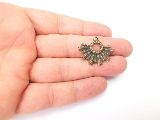 Copper Charms, Antique Copper Plated Sun Charms (29x23mm) G28936