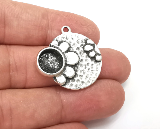 Flower Charms Pendant Bezels, Resin Blank, inlay Mountings, Mosaic Frame, Cabochon Bases Flower Settings Antique Silver Plated (10mm) G28451