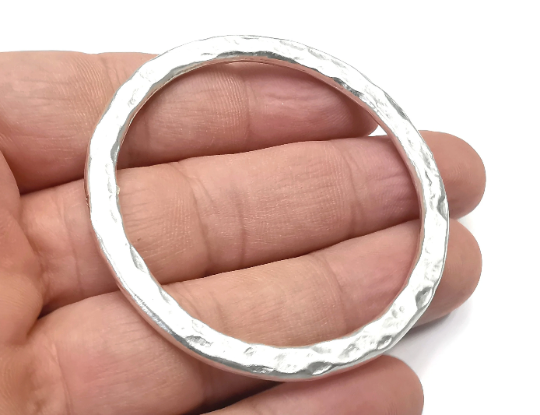 Round Hammered Disc Charms, Antique Silver Plated Findings (60mm) G28792