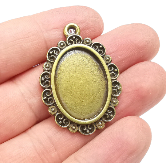 Oval Charm Bezel, Resin Blank, inlay Mounting, Mosaic Pendant Frame, Cabochon Base,Dry Flower Setting,Antique Bronze Plated (25x18mm) G29519