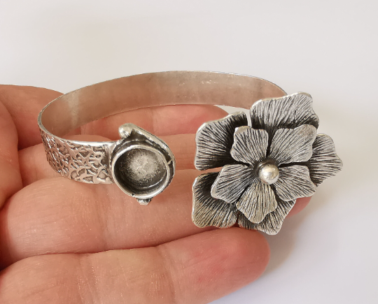 Flowers bracelet brass cuff blank bezel Glass cabochon base Adjustable antique silver plated brass (10mm Blanks ) G25182