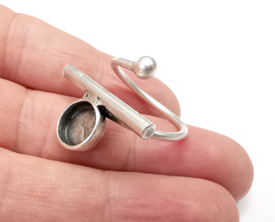 Wrap Rod Ring Blank Setting, Cabochon Mounting, Adjustable Resin Ring Base Bezels, Antique Silver Plated (10mm) G28910