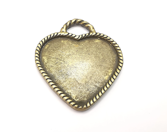 Heart Pendant Bezels, Resin Blank, inlay Mountings, Mosaic Frame, Cabochon Bases, Flower Settings, Antique Bronze Plated (30x28mm) G28480