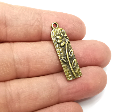 Flower Charms, Daisy Charms, Antique Bronze Plated (32x9mm) G29357