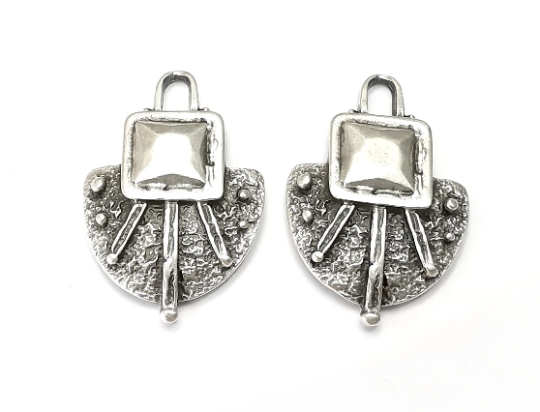 Ethnic Dangle Charms Antique Silver Plated Earring component, (35x23mm) G28059