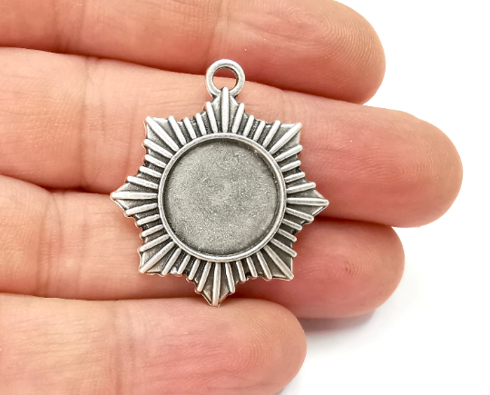 North Star Frame Pendant Blank Antique silver plated (16mm Blank Size) G28233