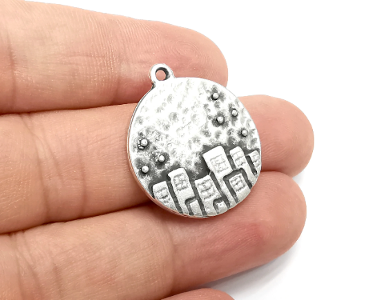 City Skyscrapers Charms Hammered Pendant Antique Silver Plated (27x24mm) G28491