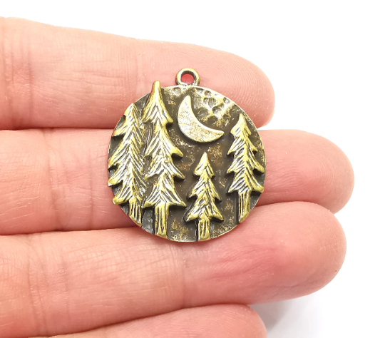 Forest Landscape Pine Tree Crescent Moon Round Charms Pendant Antique Bronze Plated Charms (31x28mm) G28012