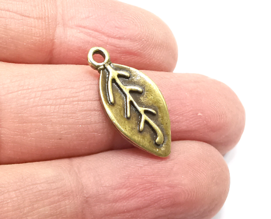 5 Leaf Charms, Antique Bronze Plated Charms (23x11mm) G29812