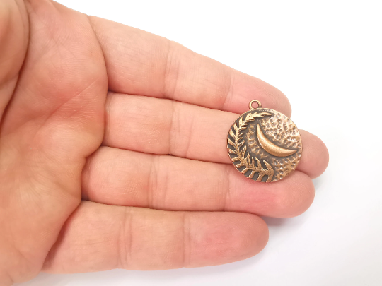 Crescent and Fern Leaf Charms Hammered Disc Pendant Antique Copper Plated (28x24mm) G28280