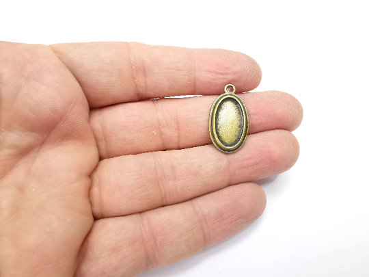 2 Oval Charm Bezel, Resin Blank, inlay Mounting, Mosaic Pendant Frame, Cabochon Base,Dry Flower Setting,Antique Bronze Plated (18x10mm) G29323