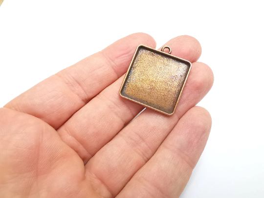 Square Pendant Blanks, Resin Bezel Bases, Mosaic Mountings, Dry flower Frame, Polymer Clay base, Antique Copper Plated (24x24mm) G29573