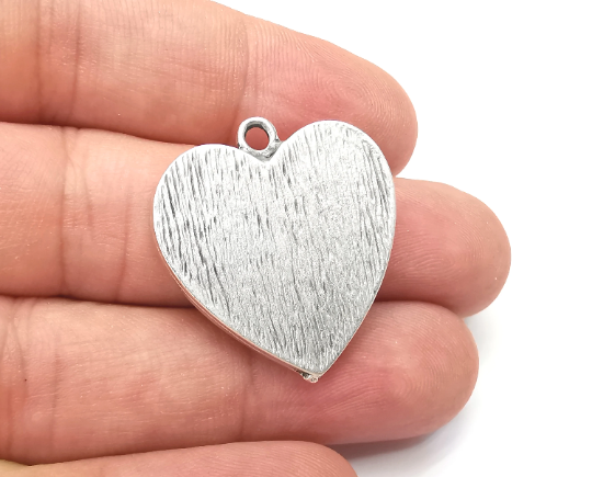 Heart Pendant Bezels, Resin Blank, inlay Mountings, Mosaic Frame, Cabochon Bases, Dry Flower Settings Antique Silver Plated (25x25mm) G28464