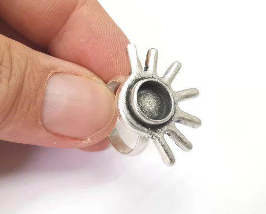 Sun Ring Setting , Band Ring, Round Ring Blank , Cabochon Mounting, Adjustable Resin Base Bezels, Antique Silver Plated Brass (8mm) G28704