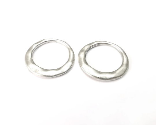 Hammered Circle Charm Antique Silver Plated (25mm) G27906